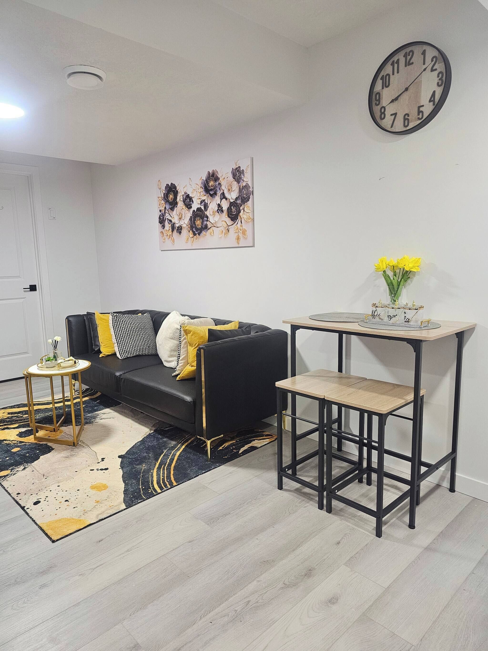 House, 2 Bedrooms | Living room