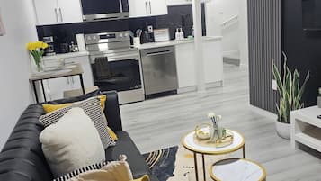 House, 2 Bedrooms | Living room