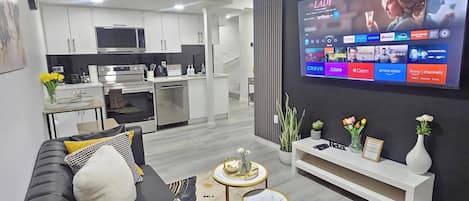 House, 2 Bedrooms | Living room