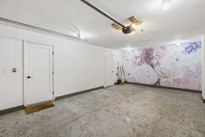 Interior - The Alpine Atelier I 4BR Condo Near Shuttle Stop (Vail)