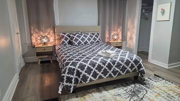 2 chambres, fer et planche à repasser, lit parapluie, Wi-Fi gratuit