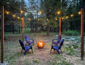 Property grounds - Cabin by the lake with AC & trailer parking (Donnelly)