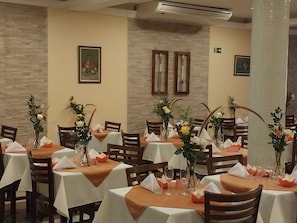 Dining - Hotel Vitoria Marchi Ltda (Serra Negra)