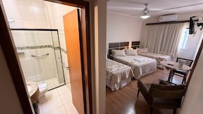 Room - Hotel Vitoria Marchi Ltda (Serra Negra)