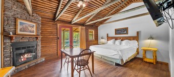 Lucky Trout Lodge