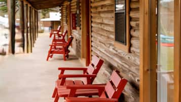 Quarto casal luxo, vista para a piscina | Terraço/pátio