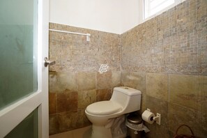 Shower, hair dryer, towels, soap - Beach Paradise: 2-bedroom condo in delightful Las Terrenas with AC (Las Terrenas)