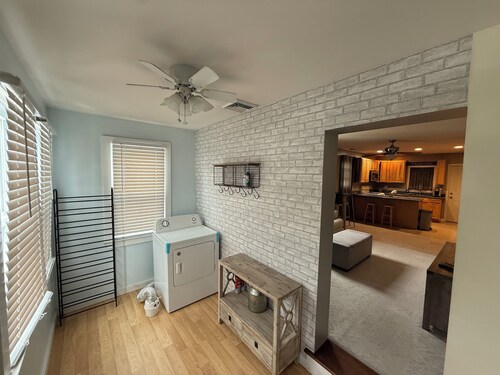 Elevated Shore Getaway- Cozy 2-bedroom, pet friendly house in Wildwood!