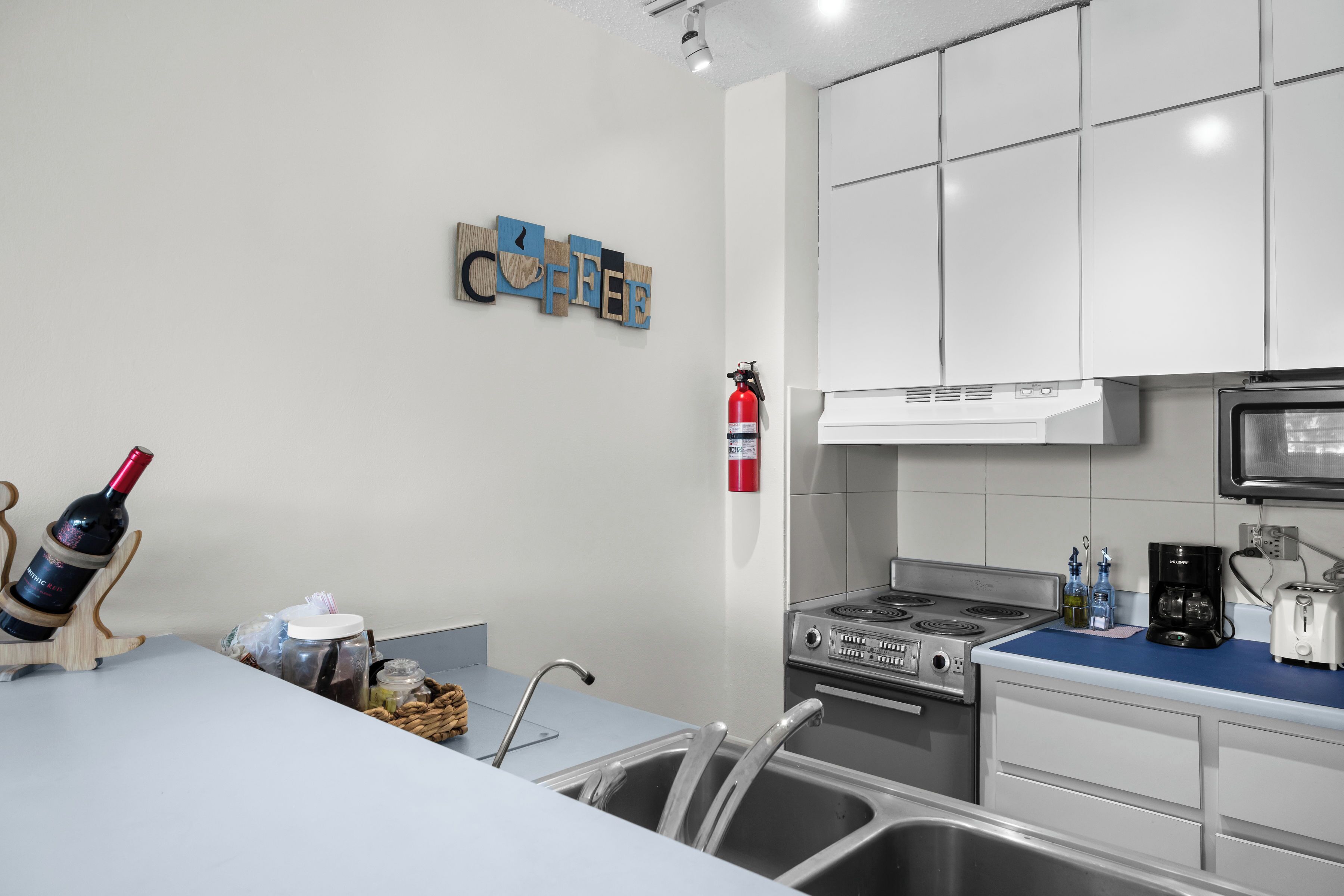 华丽公寓, 阳台, 泳池景观 | 私人厨房