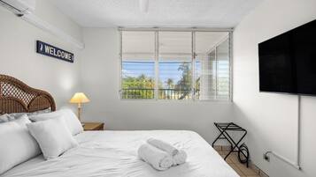 Deluxe Apartment, Balcony, Pool View