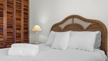 Deluxe Apartment, Balcony, Pool View