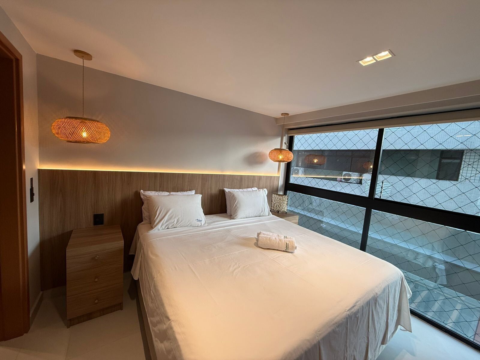 Deluxe Apartment | Free WiFi
