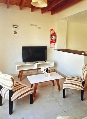 Interior - Depto 4 pax 1 baño con Starlink y parking cerca de terminal y centro (El Calafate)