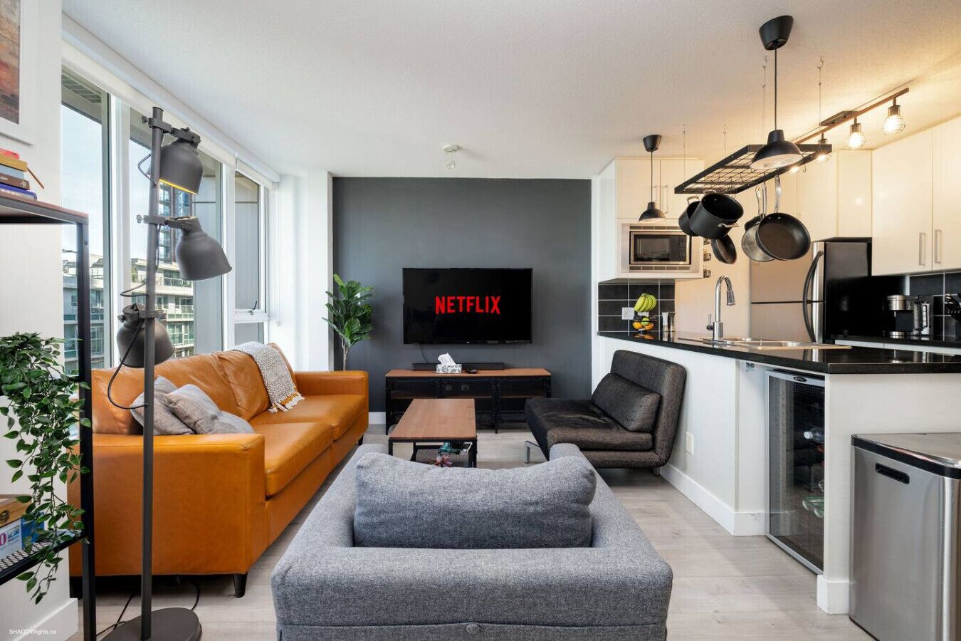 Fernseher, Stereoanlage