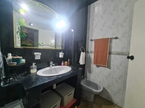 Bathroom - Cozy Villa bedroom with balcony : private bath accessed via shared space. (Casablanca)