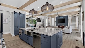 House (5 Bedrooms) | Interior - Summerset by Avantstay Resort Pool + Outdoor Lounge + Firepit + Movie Room IOP Beach Retreat (Isle of Palms)