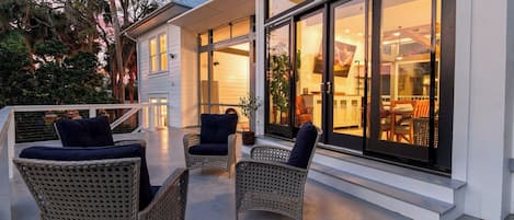 House (5 Bedrooms) | Terrace/patio