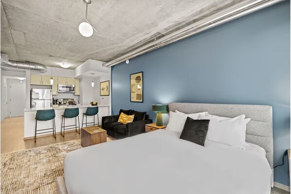 Room - Modern Apartment w/ Kitchen | Pet Friendly & Pool | Near Boardwalk & Stadium (Nashville)