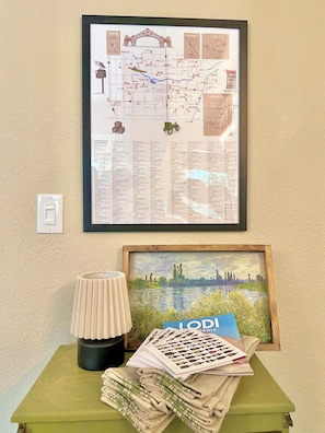 Interior - Vineyard Getaway 3BR Home in Lodi minutes away from shopping & attractions (Lodi)