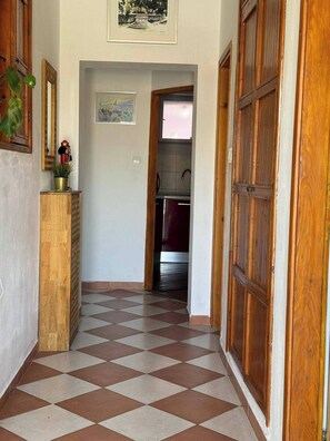 Interior - Kristijan Apartment Sleeps 3 With Garden (Zadar)
