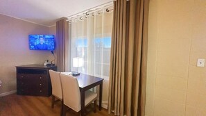 Chambre Double Confort, vue jardin | Intérieur