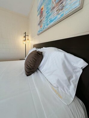 經濟單人房, 1 張加大雙人床 | 遮光窗簾/窗簾、隔音、熨斗/熨衫板、免費 Wi-Fi