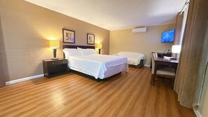 Comfort Δωμάτιο, 1 King Κρεβάτι | Κουρτίνες συσκότισης, ηχομόνωση, σίδερο/σιδερώστρα, δωρεάν Wi-Fi 