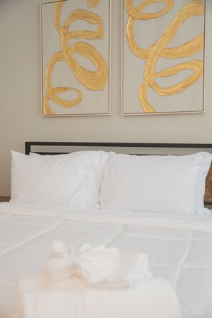 1 bedroom, iron/ironing board, WiFi, bed sheets - Executive Loft Near UAB & Hospitals with Fast WiFi + Workspace (Birmingham)