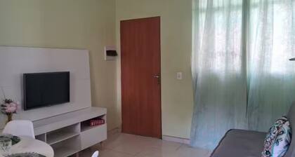Apt 3Qts 5 Camas/ Confort / Aeroporto Confis/Cid. Galo e Cid.Administrativa Gov.