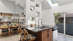 Maison (5 Bedrooms) | Intérieur