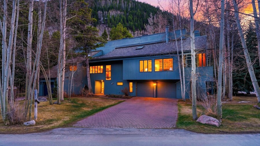 Aspen Grove by Avantstay Cozy Mountain Retreat Hot Tub Near Skiing + Hiking