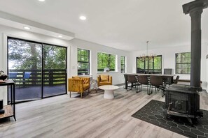Interior - Cliffside Mountain Retreat Near Sewanee | Sleeps 14 (Sewanee)