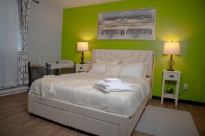 2 bedrooms, iron/ironing board, WiFi, bed sheets
