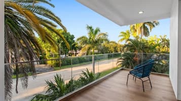 Comfort Villa | Terrace/patio