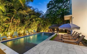 Exterior - Chic Villa by Glam Homes (Hollywood)