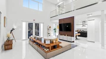 Comfort Villa | Living room