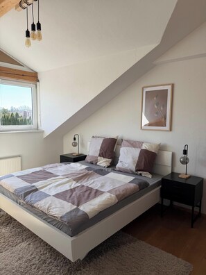 2 bedrooms, Internet, bed sheets - Fantastic vacation apartment with mountain panorama and children's room (Lauben)