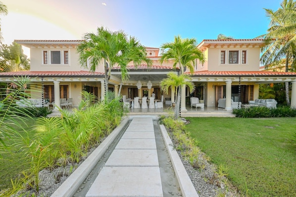 Terrace/patio - Vrbo Property (Carretera Romana-Higuey)