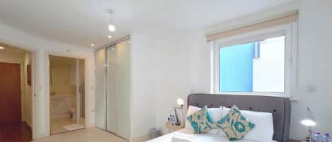 Appartement, 2 chambres (in Beckton, 401 DRI)