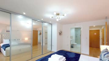 Apartment, 2 Bedrooms (in Gallions Reach, 209 DRI) | Desk, iron/ironing board, free WiFi, bed sheets