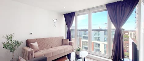 디럭스 아파트, 침실 2개 (River & City Views, 123 OXY) | 거실 공간