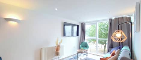 อพาร์ทเมนท์, 2 ห้องนอน (by London Docklands, 5 OCE) | บริเวณนั่งเล่น