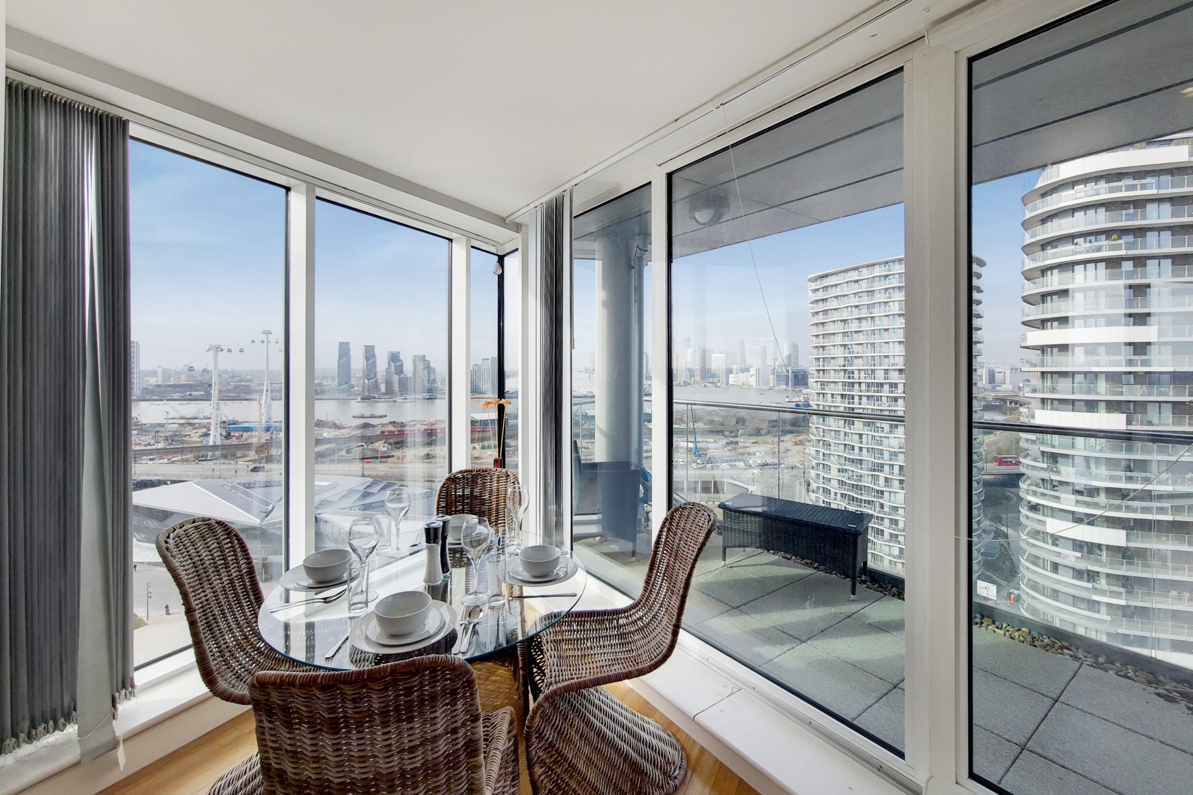 Deluxe Apartment, 3 Bedrooms, River View (65 ALA) | Living area