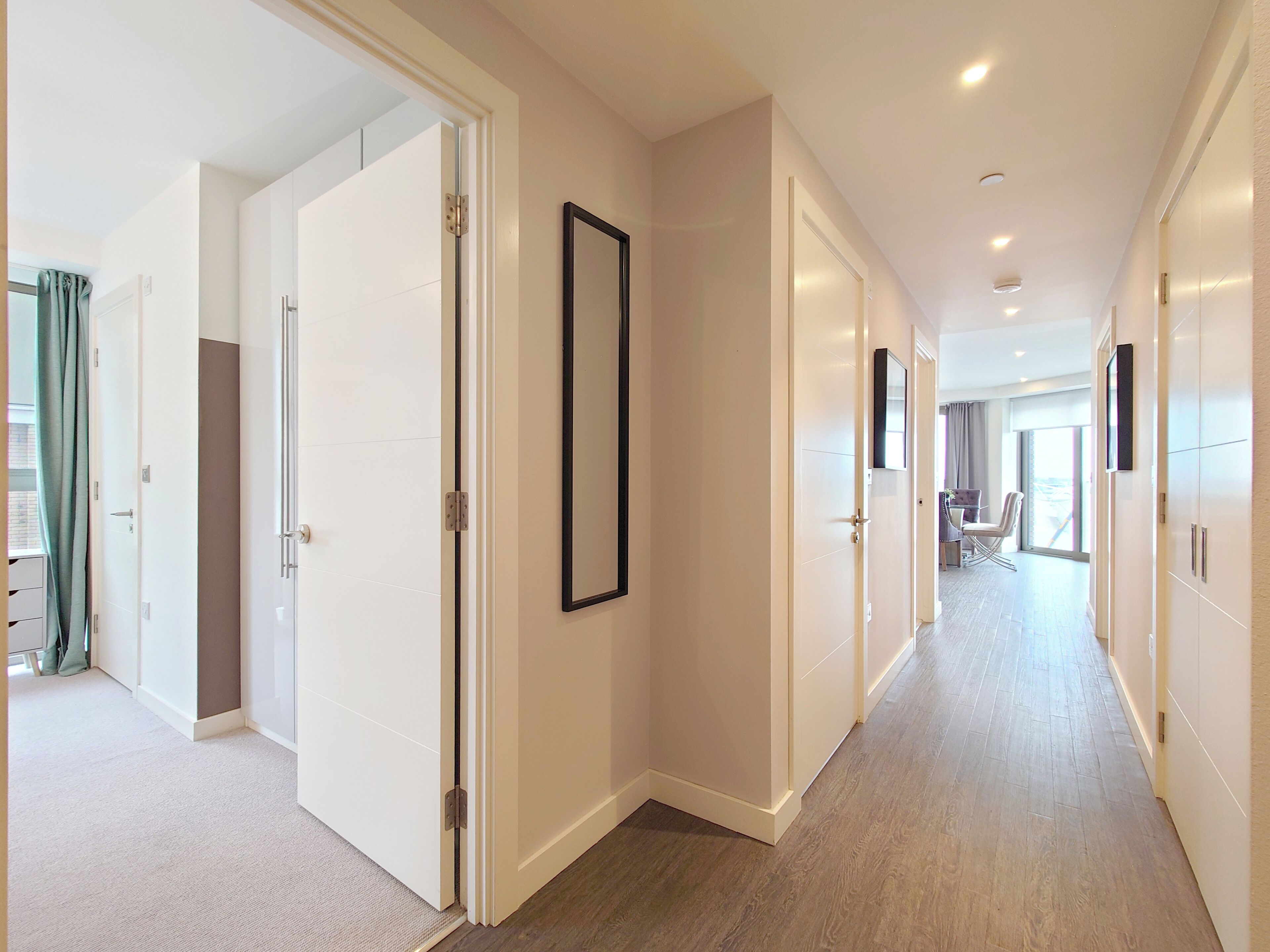Luxury Apartment, 3 Bedrooms (by London Excel) | Living area