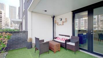 Deluxe-Apartment | Schreibtisch, schallisolierte Zimmer, Bügeleisen/Bügelbrett