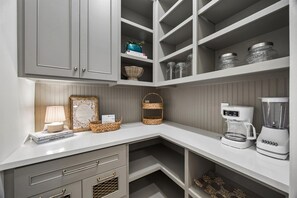 Interior - Elegant Home With Elevator @Med Center, MDAnderson, NRG, Rice University (Houston)