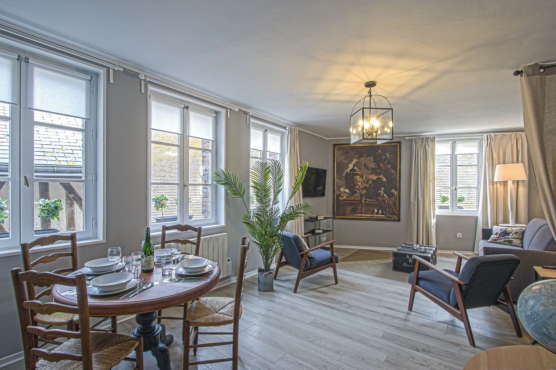 Signature Duplex, 2 Queen Beds, Non Smoking, Kitchen (Duplex Le Perroquet) | Dining