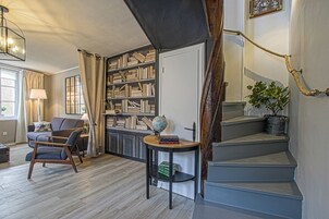 Signature Duplex, 2 Queen Beds, Non Smoking, Kitchen (Duplex Le Perroquet) | Interior