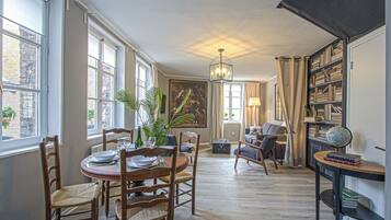 特色复式, 2 张大床, 无烟房, 厨房 (Duplex Le Perroquet) | 住宿内部