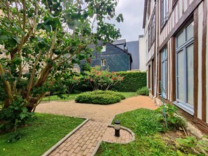 Property grounds - La Venelle Saint-Nicolas (Rouen)